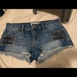 Cute Denim Cut Offs For Summah Time! Short Shorts!